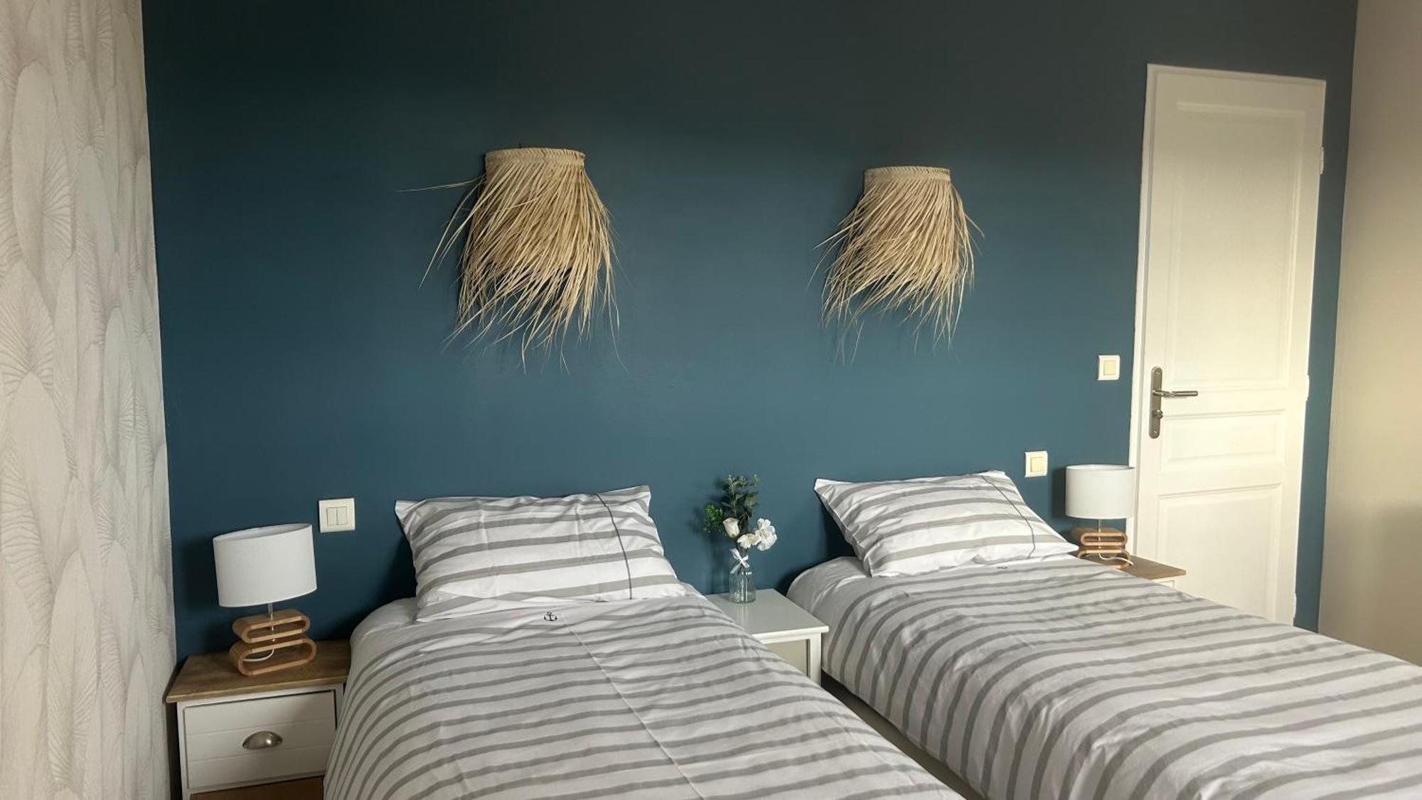 2 Hebergements - 10 Couchages - Parking, Piscine, Jacuzzi - Convivialite روكبرون-سور-أرجينس المظهر الخارجي الصورة